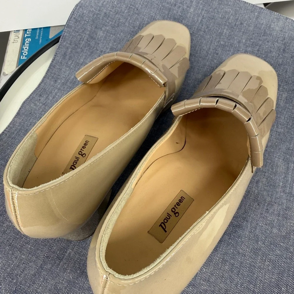 Paul Green Kiltie Loafer Fringe Pumps 8 Beige Patent Leather Square Toe